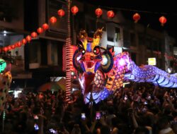 38 Replika Naga Bersinar Siap Meliuk di Cap Go Meh Pontianak