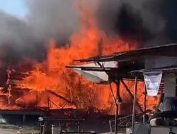 Tiga Kios di Jalan Pramuka, Kubu Raya Ludes Terbakar