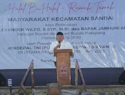 Momen Halal Bihalal, Bupati Alexander Ajak Masyarakat Bangun Ketapang
