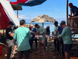 Upaya Lestarikan Pulau Lemukutan, Angkasa Pura Supadio Pontianak Salurkan 200 Bibit Terumbu Karang