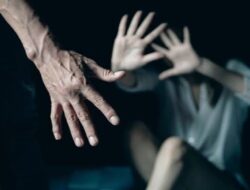 Anak 9 Tahun Jadi Korban KDRT, Kakinya Disayat Dengan Pisau Dapur oleh Ayah Angkat