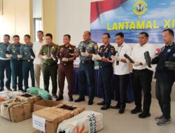 Lantamal XII Tangkap Dua Kapal Pengangkut Arang Bakau Ilegal di Kalbar