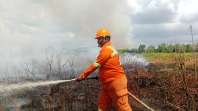 Tujuh Hektare Lahan Terbakar di Parit Haji Muksin Kubu Raya