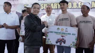Bantuan Alsintan dari Kementan, Ria Norsan Harap Produksi Pangan Meningkat di Ketapang