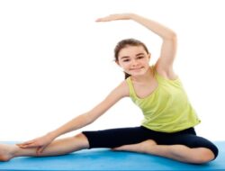 Simak Perbedaan dan Manfaat Pilates dan Yoga
