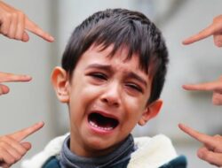 Miris! Tak Mampu Bayar LKS Siswa di Kubu Raya Tak Diberi Rapor, Tangisnya Direkam Oknum Guru