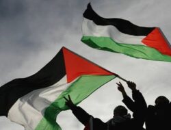 Ribuan Orang Padati Sydney Harbour Bridge Dukung Palestina, Aksi March for Humanity Berlangsung Damai Meski Diguyur Hujan