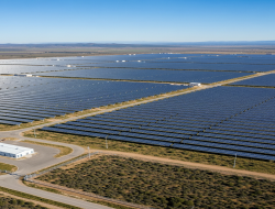 Kapasitas PLTS Atap RI Tembus 538 MWp, Pemerintah Target 1 GW Akhir 2025