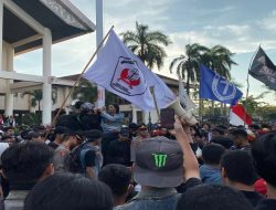 Ketua DPRD Kalbar Siap Temui Massa Demo, Janji Tindaklanjuti Aspirasi Mahasiswa