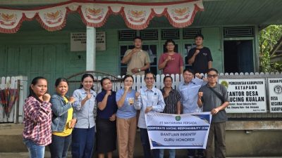 Mayawana Persada Beri Insentif Guru Honorer dan Bantu Fasilitas Olahraga Sekolah