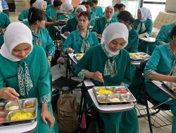Pelajar SMKN 5 Pontianak Ngaku Senang dengan Program MBG, Uang Jajan Lebih hemat