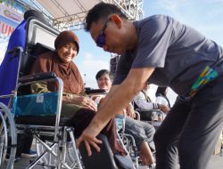 Pemkot Pontianak Salurkan Bantuan Sosial di HKSN dan Hari Disabilitas Internasional