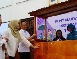 Perkuat Ekonomi Berbasis Masyarakat, Pemkot Pontianak Salurkan Bantuan UEP