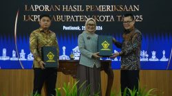 Sukses Pertahankan WTP, Bupati Kayong Utara Terima LHP LKPD TA 2025 dari BPK Kalbar